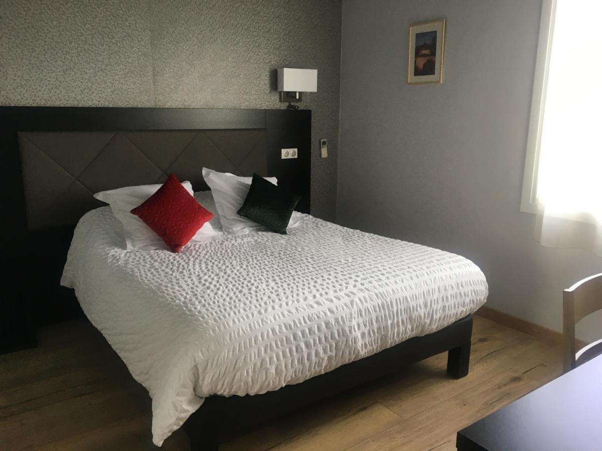 Logis Hotel Restaurant Spa Les Balcons De L'Esperance Limeuil エクステリア 写真