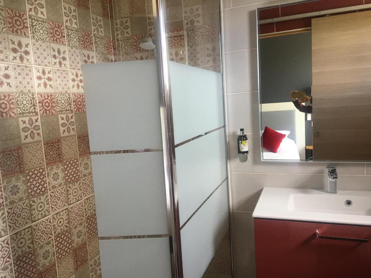 Logis Hotel Restaurant Spa Les Balcons De L'Esperance Limeuil エクステリア 写真