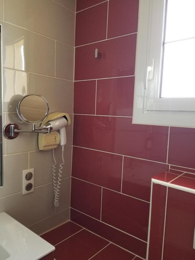 Logis Hotel Restaurant Spa Les Balcons De L'Esperance Limeuil エクステリア 写真