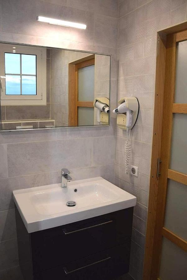 Logis Hotel Restaurant Spa Les Balcons De L'Esperance Limeuil エクステリア 写真