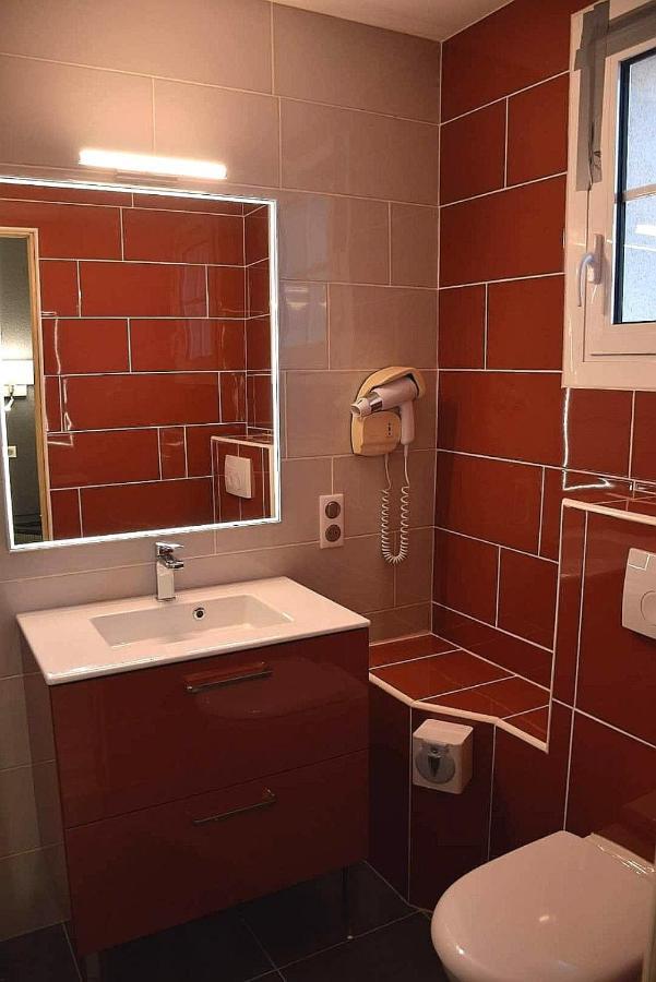 Logis Hotel Restaurant Spa Les Balcons De L'Esperance Limeuil エクステリア 写真