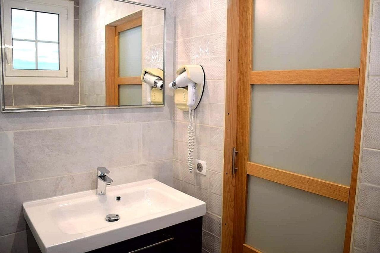 Logis Hotel Restaurant Spa Les Balcons De L'Esperance Limeuil エクステリア 写真